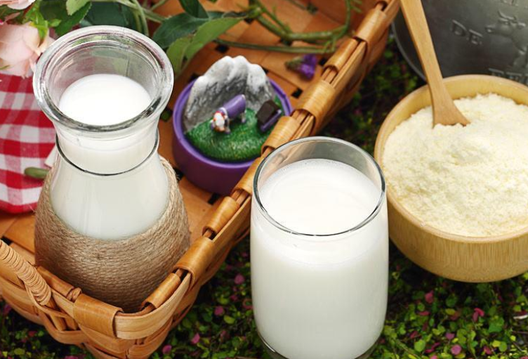 愛他美白金版真的好嗎？愛他美奶粉怎么沖？