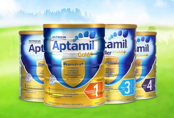 德國愛他美奶粉怎么樣?。繍鬯滥谭勰膫€版本好？